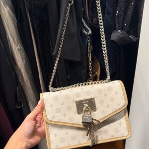 Elegant Cream Designer Shoulder Bag